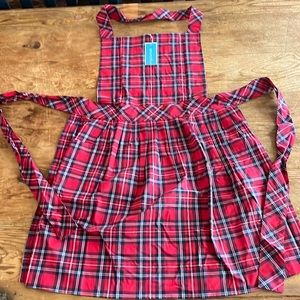 Draper James Apron!!! Darling plaid! New with tags!